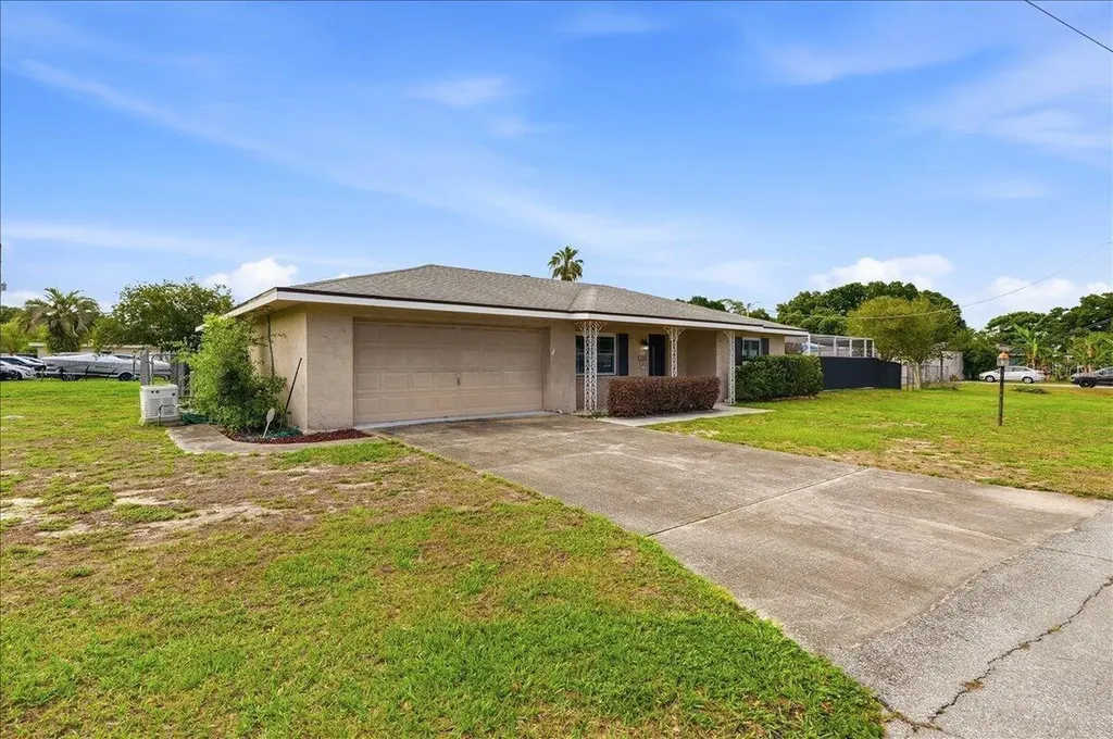 132 Duval Road Winter Haven FL 33884