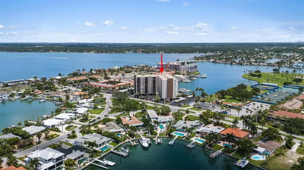 10355 Paradise Boulevard St Petersburg FL 33706