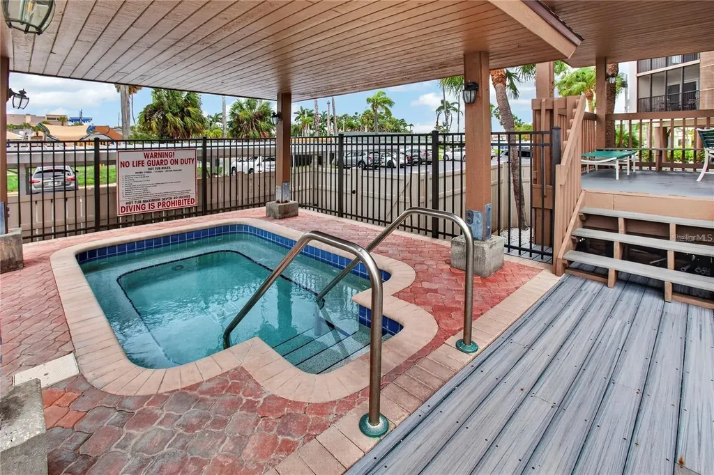 10355 Paradise Boulevard St Petersburg FL 33706