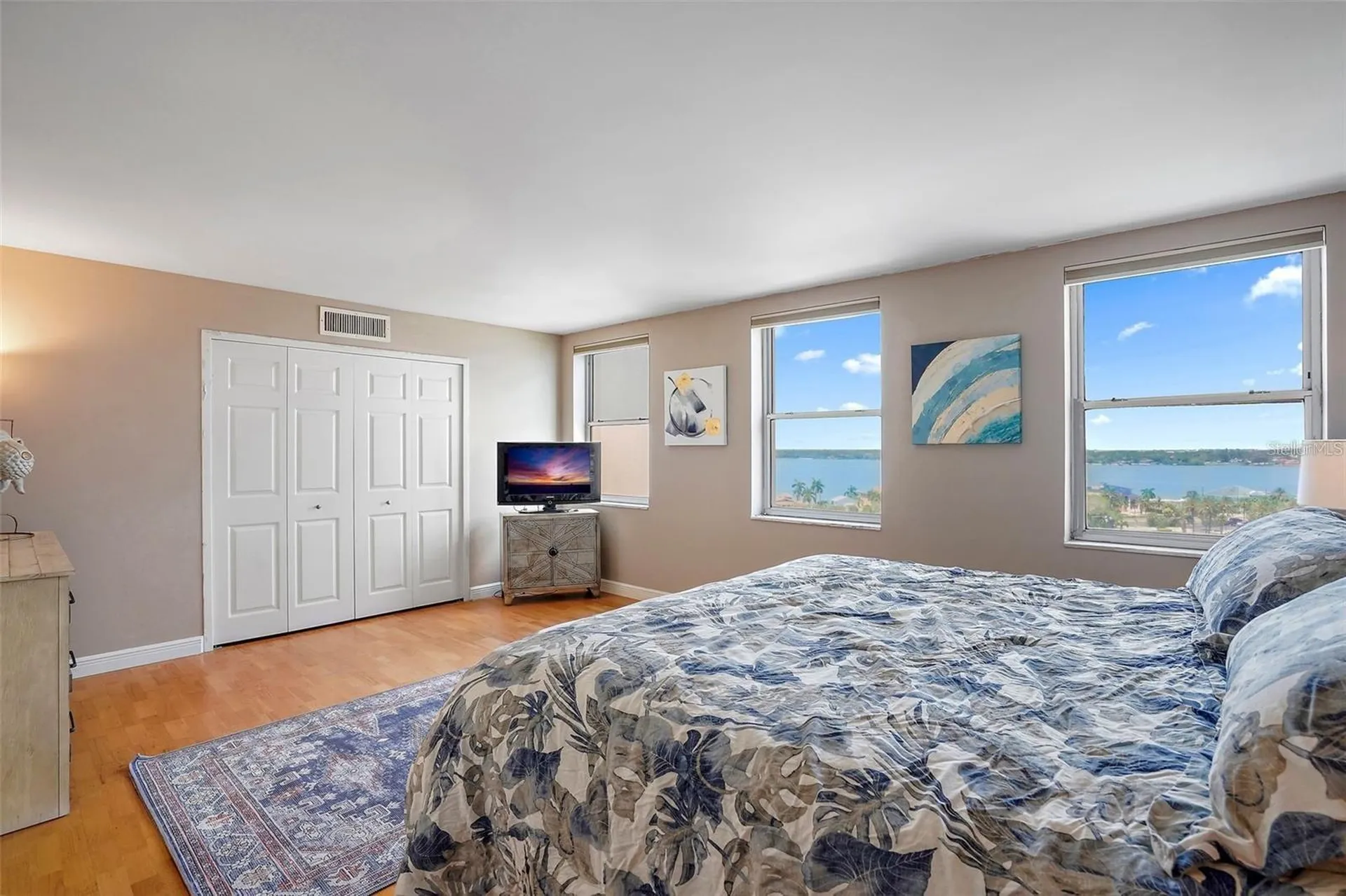 10355 Paradise Boulevard St Petersburg FL 33706