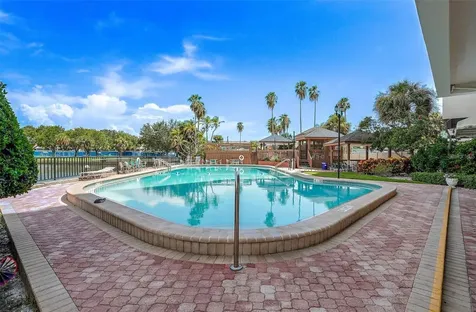 10355 Paradise Boulevard St Petersburg FL 33706