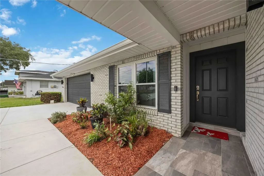 81 Duval Road Winter Haven FL 33884