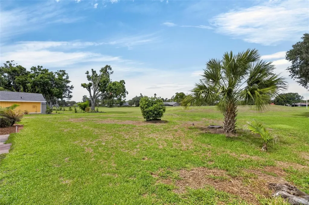 1903 Country Club Court Plant City FL 33566