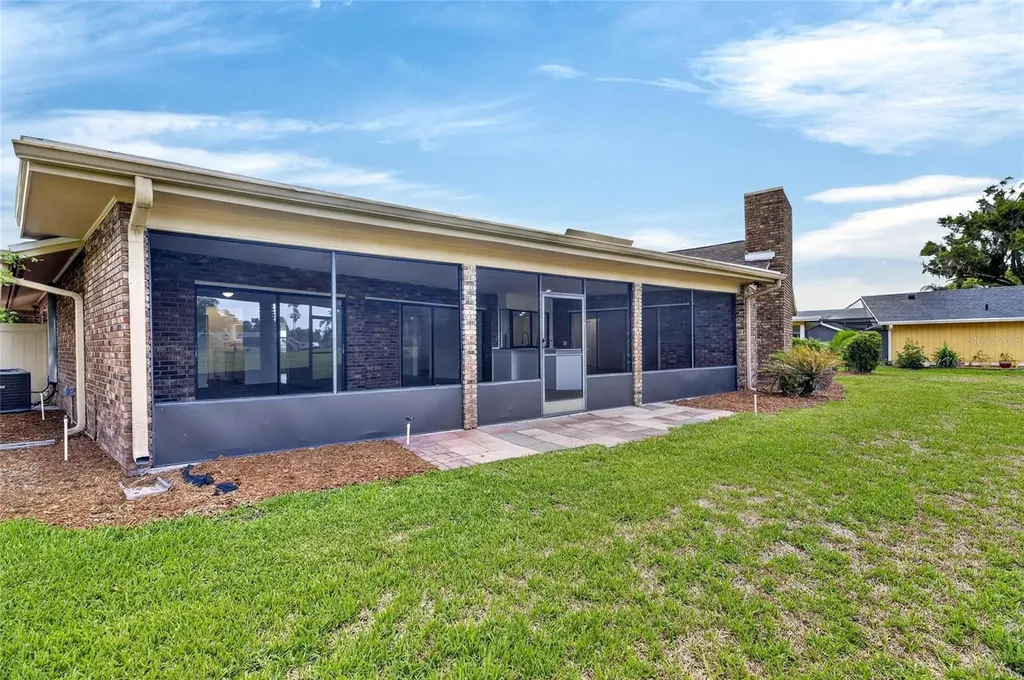 1903 Country Club Court Plant City FL 33566