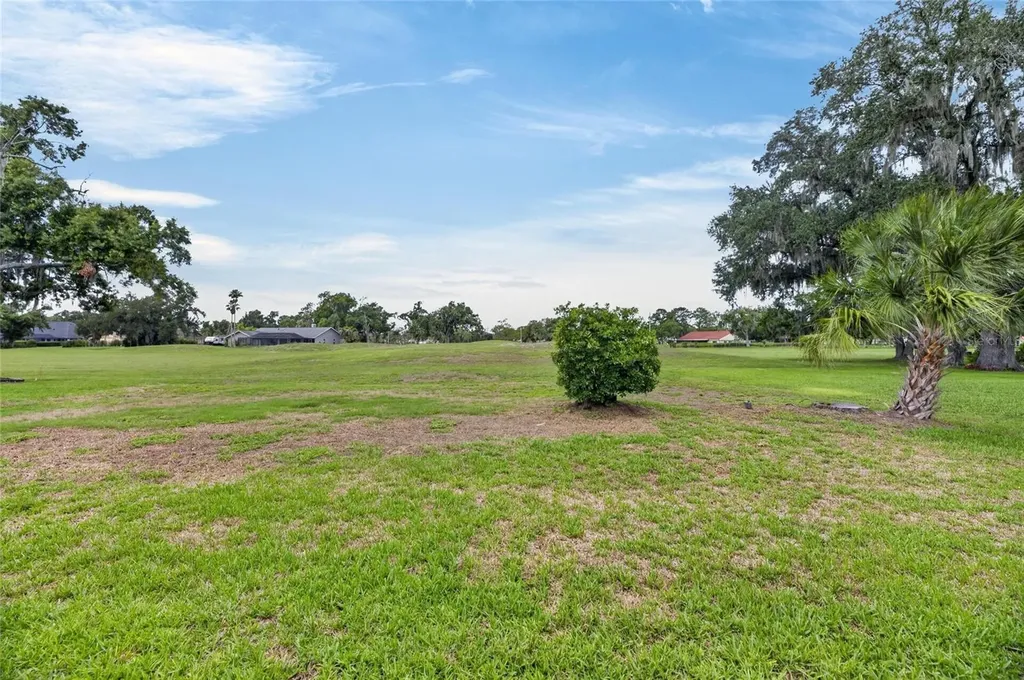 1903 Country Club Court Plant City FL 33566
