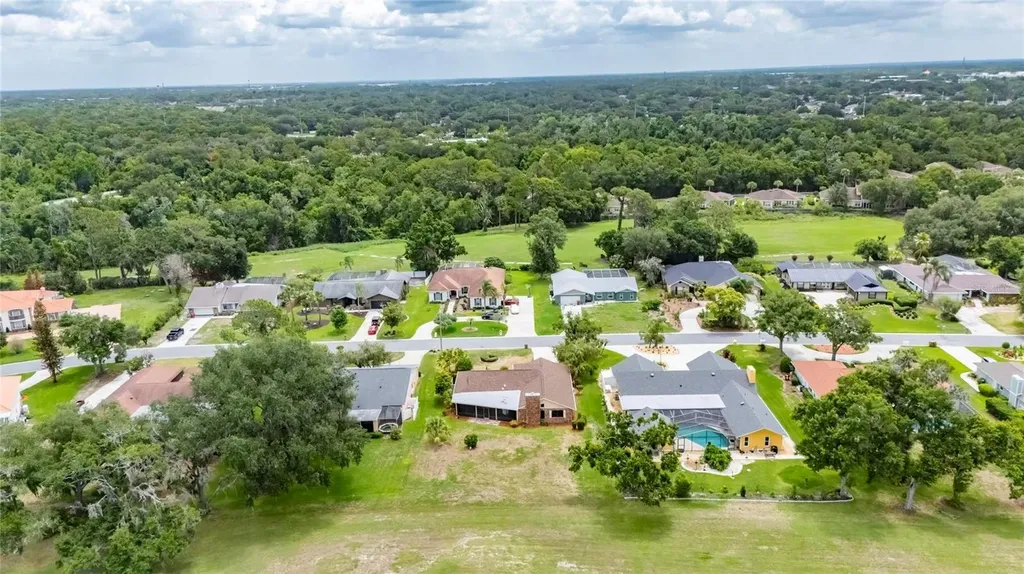 1903 Country Club Court Plant City FL 33566