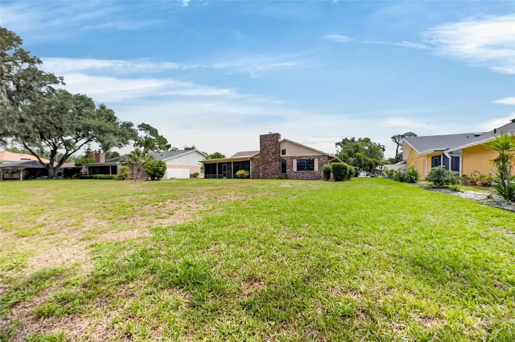 1903 Country Club Court Plant City FL 33566