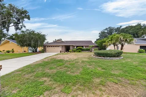 1903 Country Club Court Plant City FL 33566