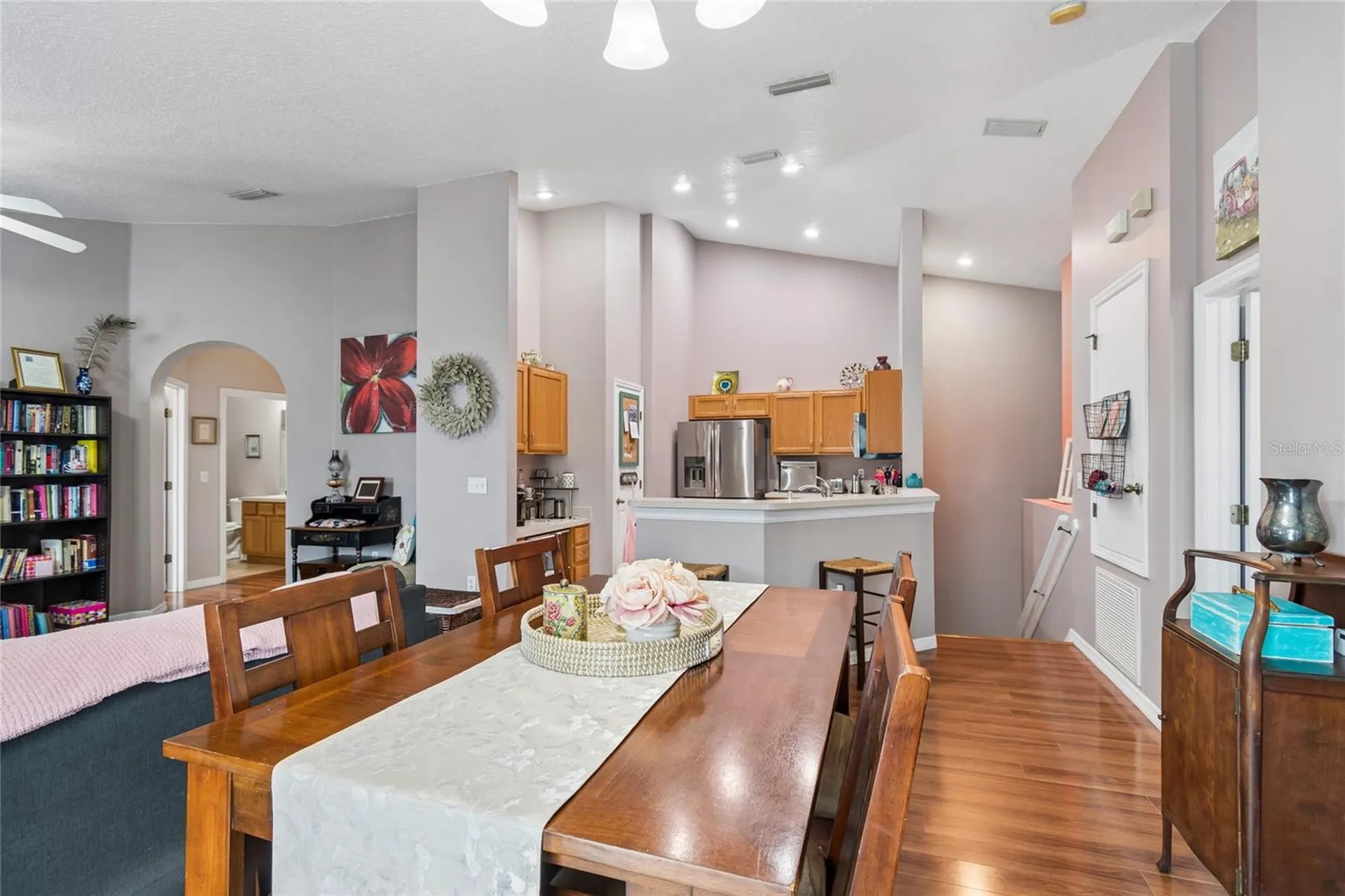 604 51st Avenue N St Petersburg FL 33703