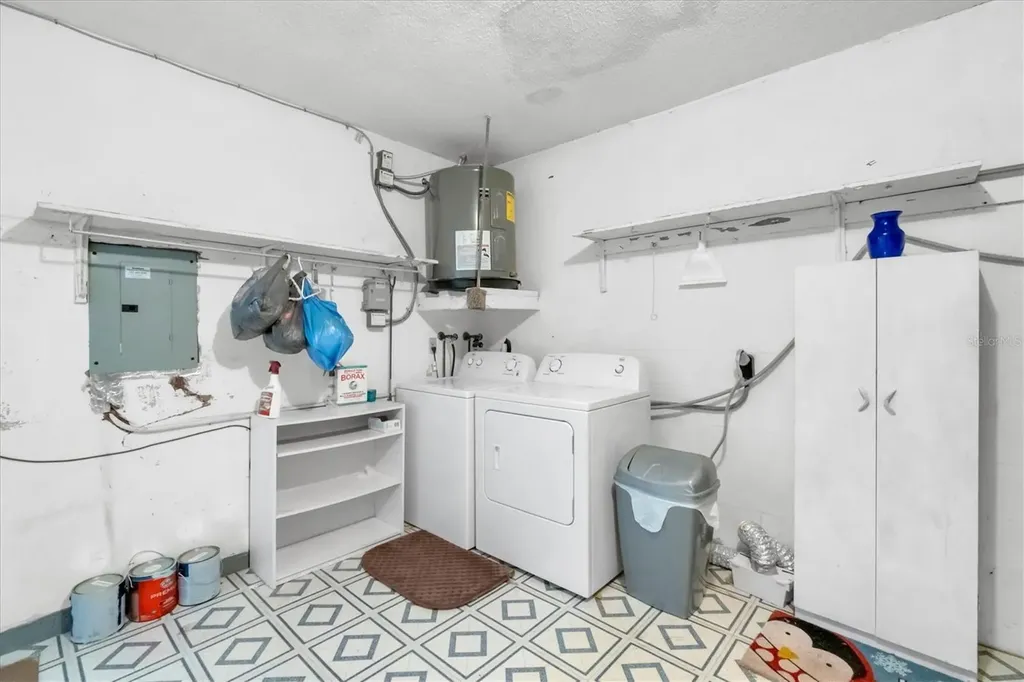 8260 Burgundy Drive N Pinellas Park FL 33781