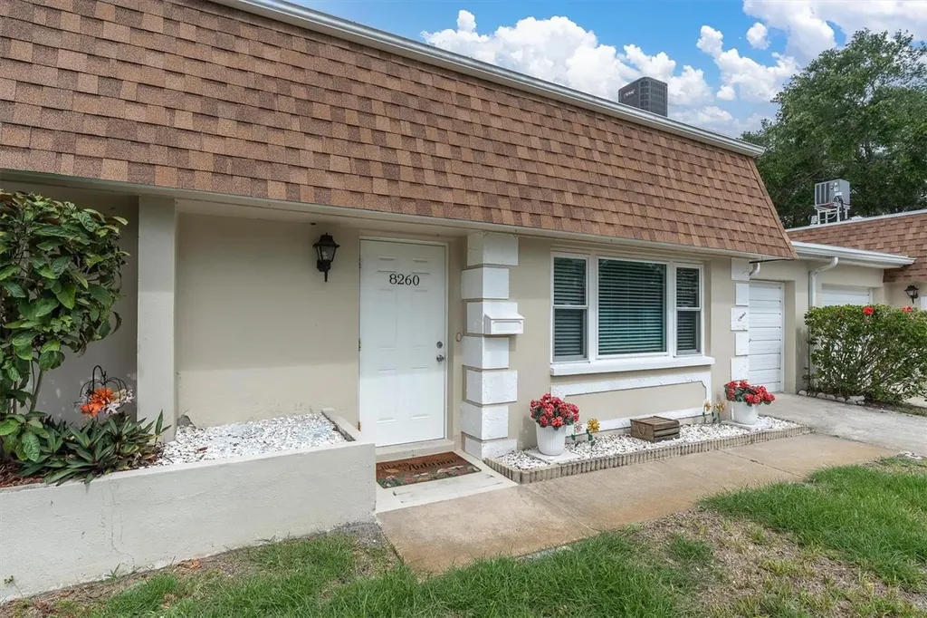 8260 Burgundy Drive N Pinellas Park FL 33781