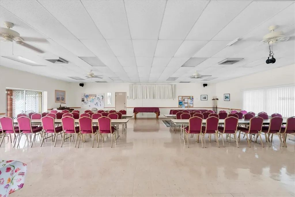 8260 Burgundy Drive N Pinellas Park FL 33781