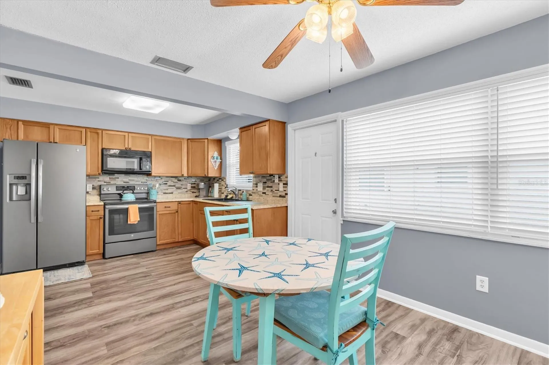 8260 Burgundy Drive N Pinellas Park FL 33781