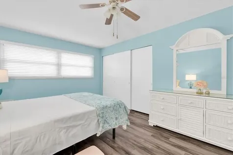 8260 Burgundy Drive N Pinellas Park FL 33781