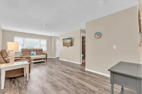 8260 Burgundy Drive N Pinellas Park FL 33781