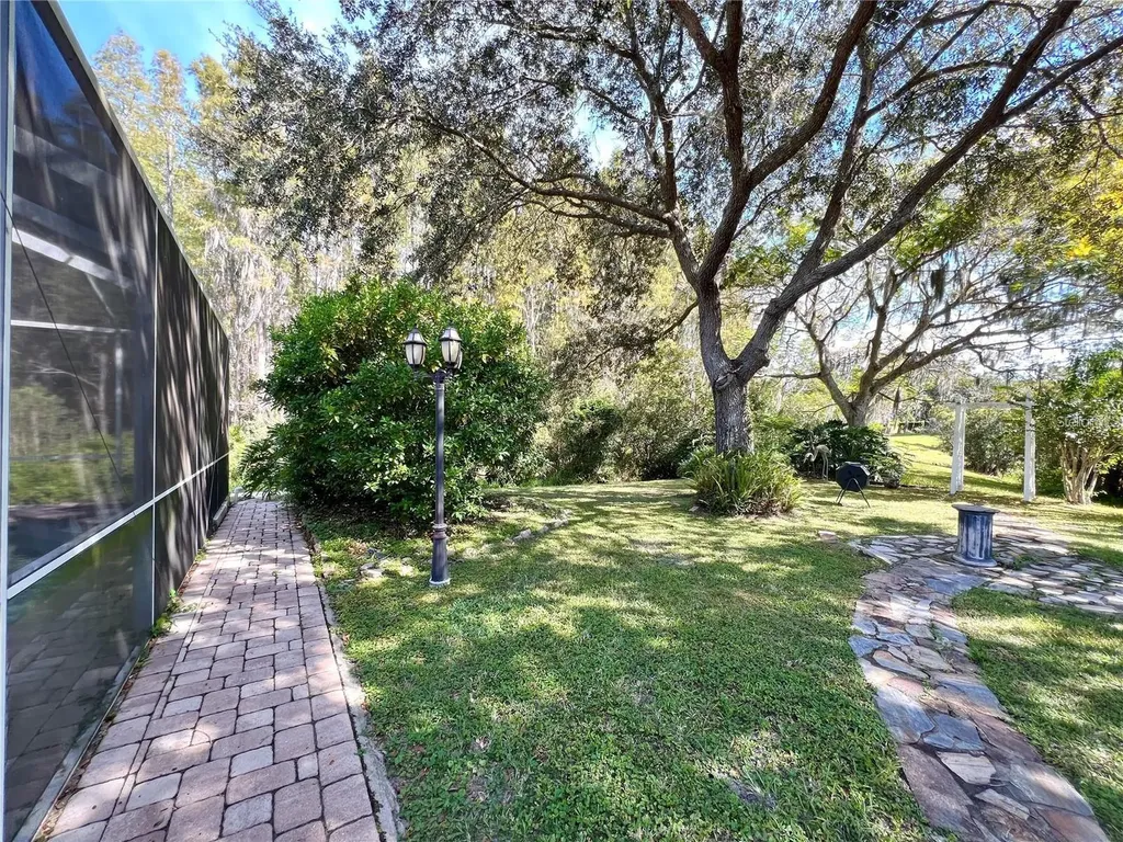 5501 Reflections Boulevard Lutz FL 33558