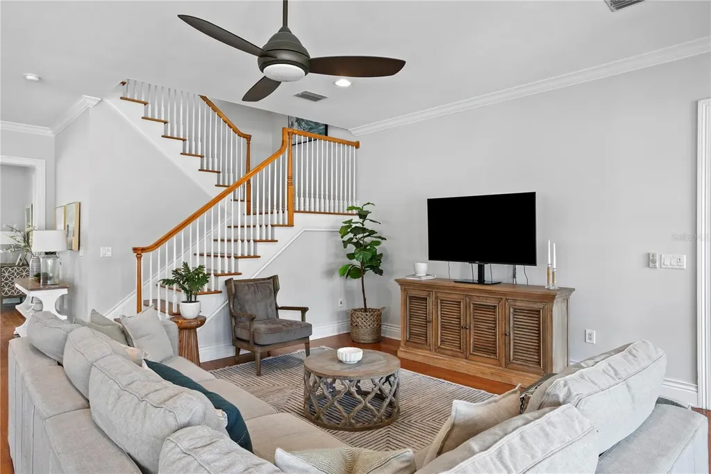 4001 W Vasconia Street Tampa FL 33629