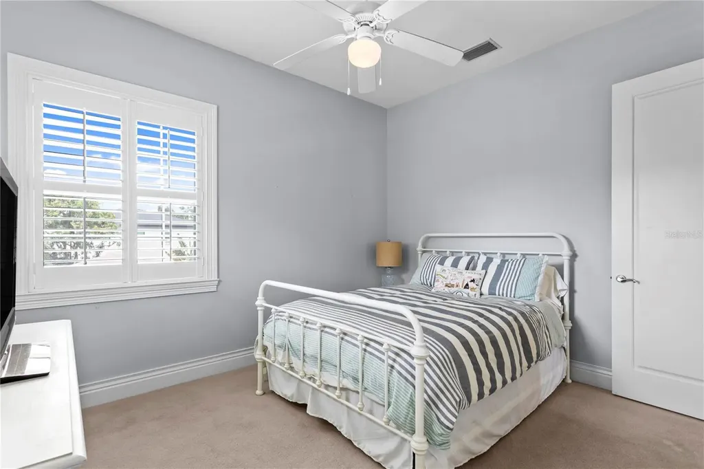 4001 W Vasconia Street Tampa FL 33629