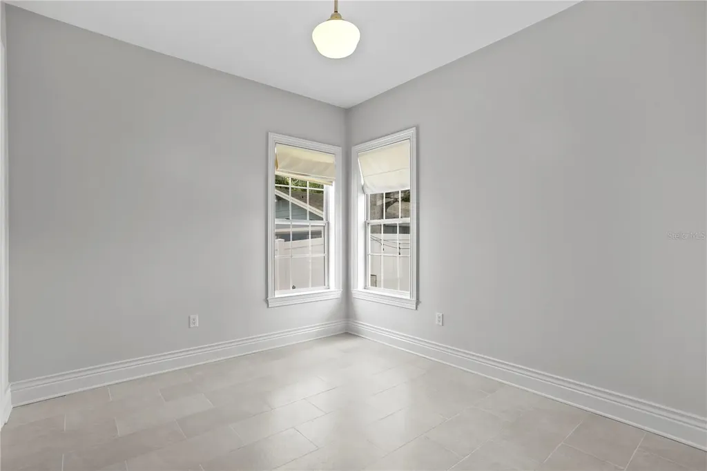 4001 W Vasconia Street Tampa FL 33629