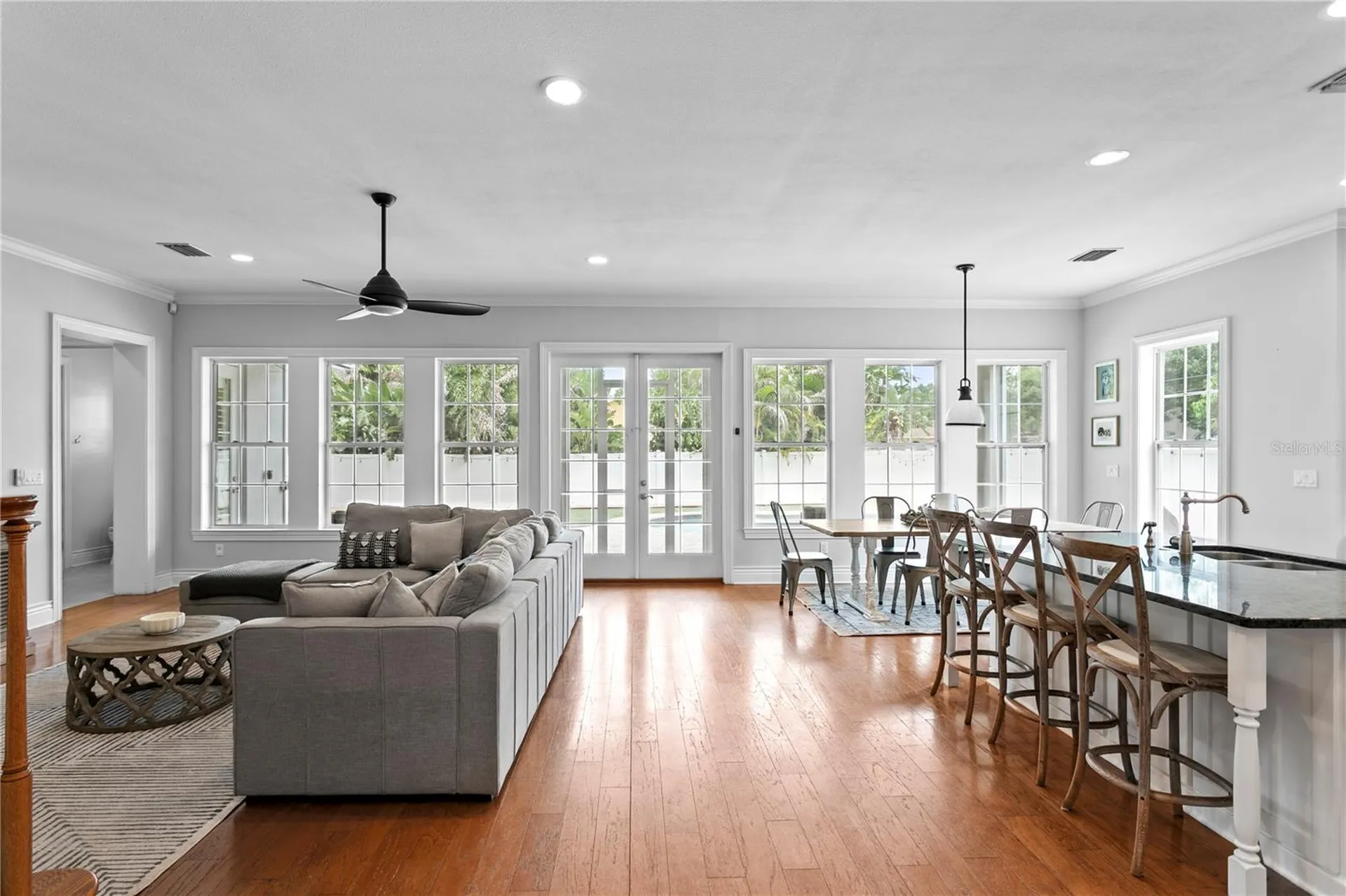 4001 W Vasconia Street Tampa FL 33629
