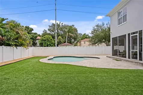 4001 W Vasconia Street Tampa FL 33629