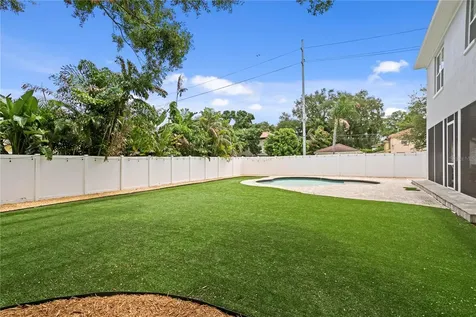 4001 W Vasconia Street Tampa FL 33629