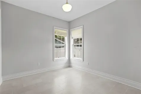 4001 W Vasconia Street Tampa FL 33629