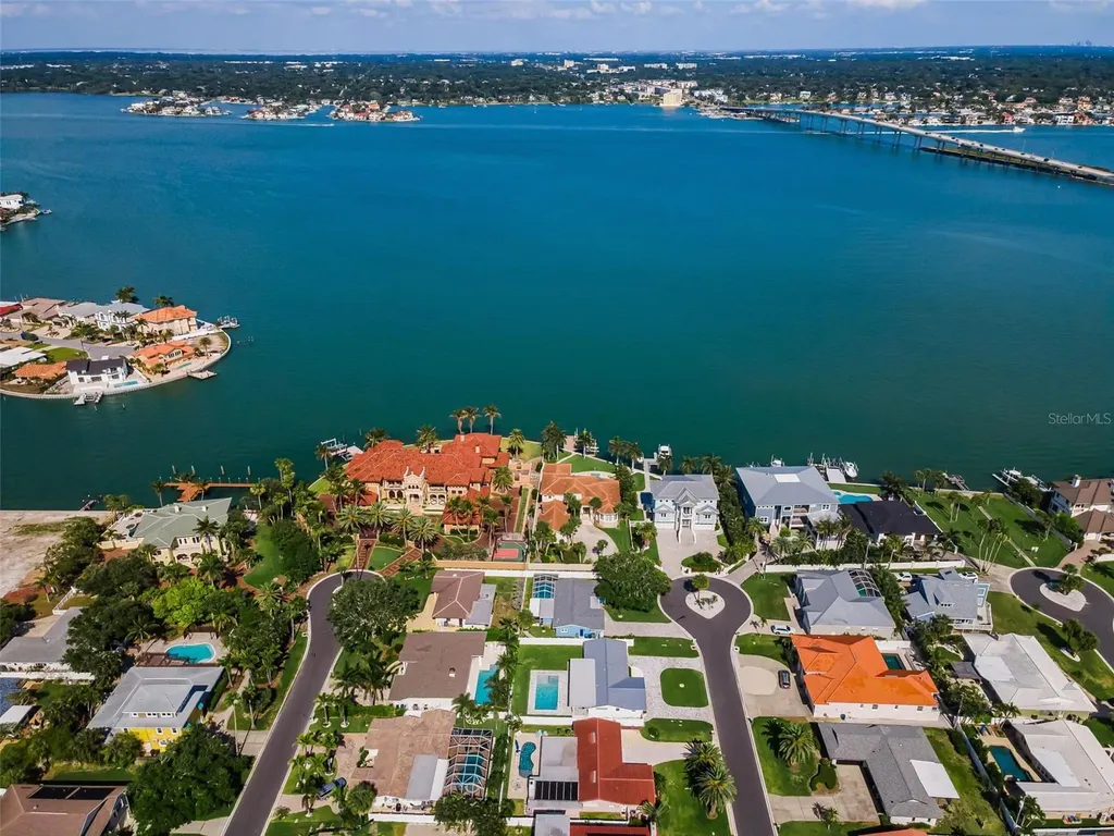 111 17th Street Belleair Beach FL 33786