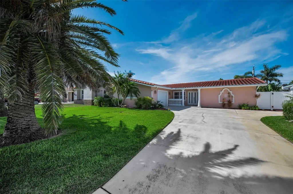 111 17th Street Belleair Beach FL 33786