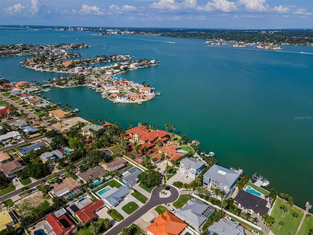 111 17th Street Belleair Beach FL 33786