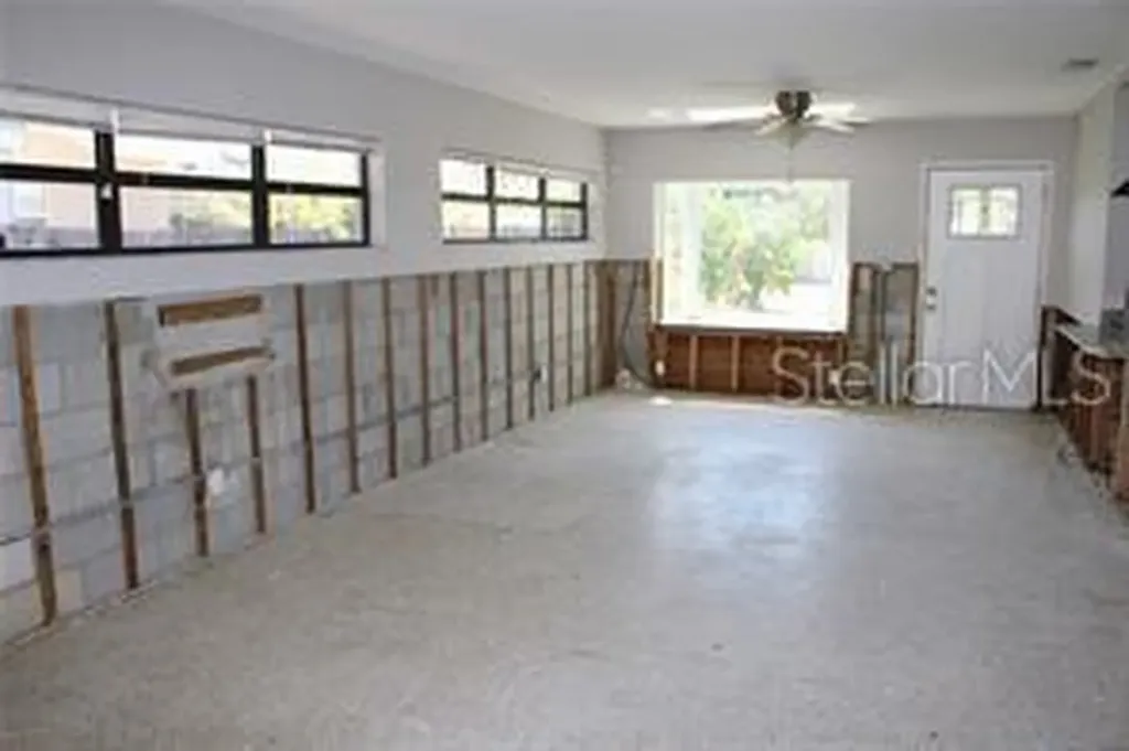 1519 Delaware Avenue NE St Petersburg FL 33703