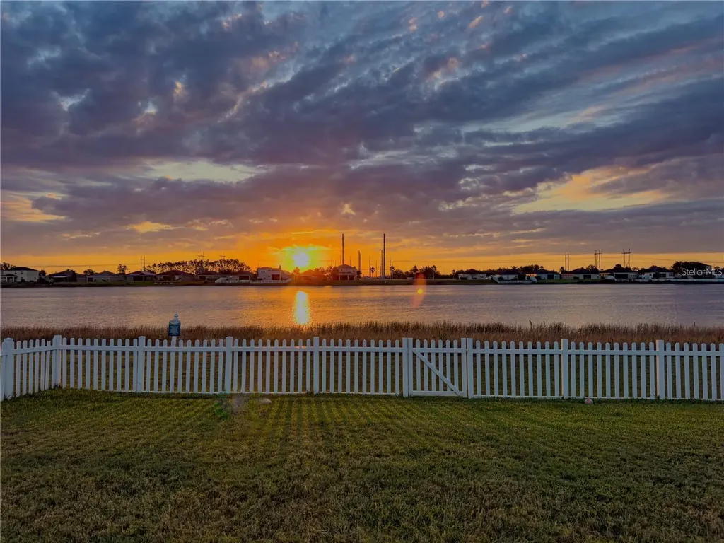 619 Wabash Breeze Circle Ruskin FL 33570