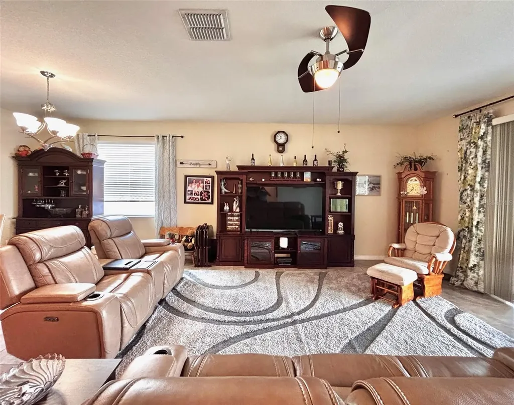 619 Wabash Breeze Circle Ruskin FL 33570