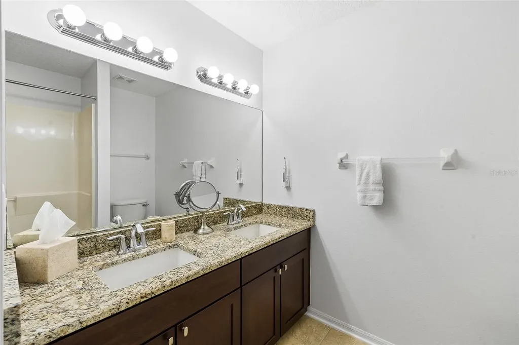 12589 Streamdale Drive Tampa FL 33626