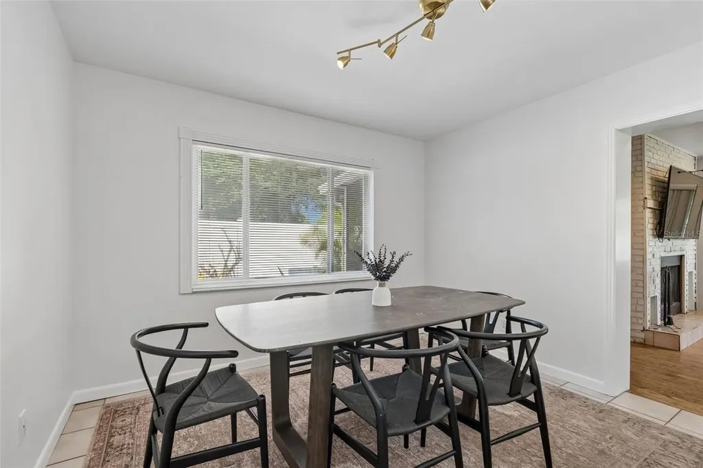 4602 W Bay Villa Avenue Tampa FL 33629