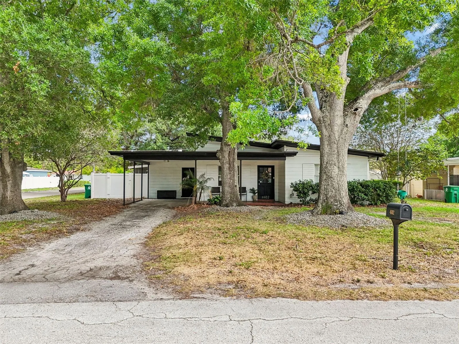 4602 W Bay Villa Avenue Tampa FL 33629