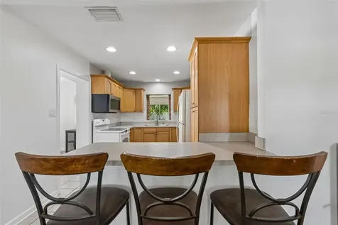 4602 W Bay Villa Avenue Tampa FL 33629