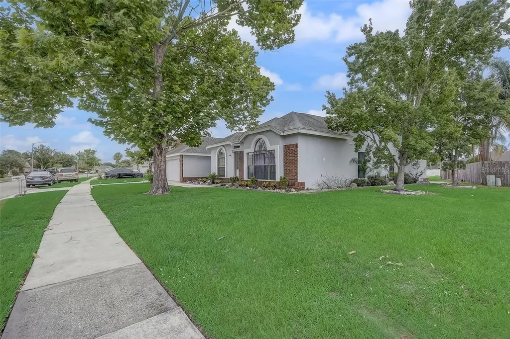 2358 Oldfield Drive Orlando FL 32837
