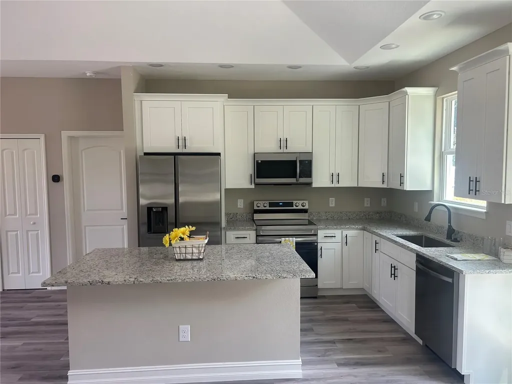 1256 14th Street Orange City FL 32763