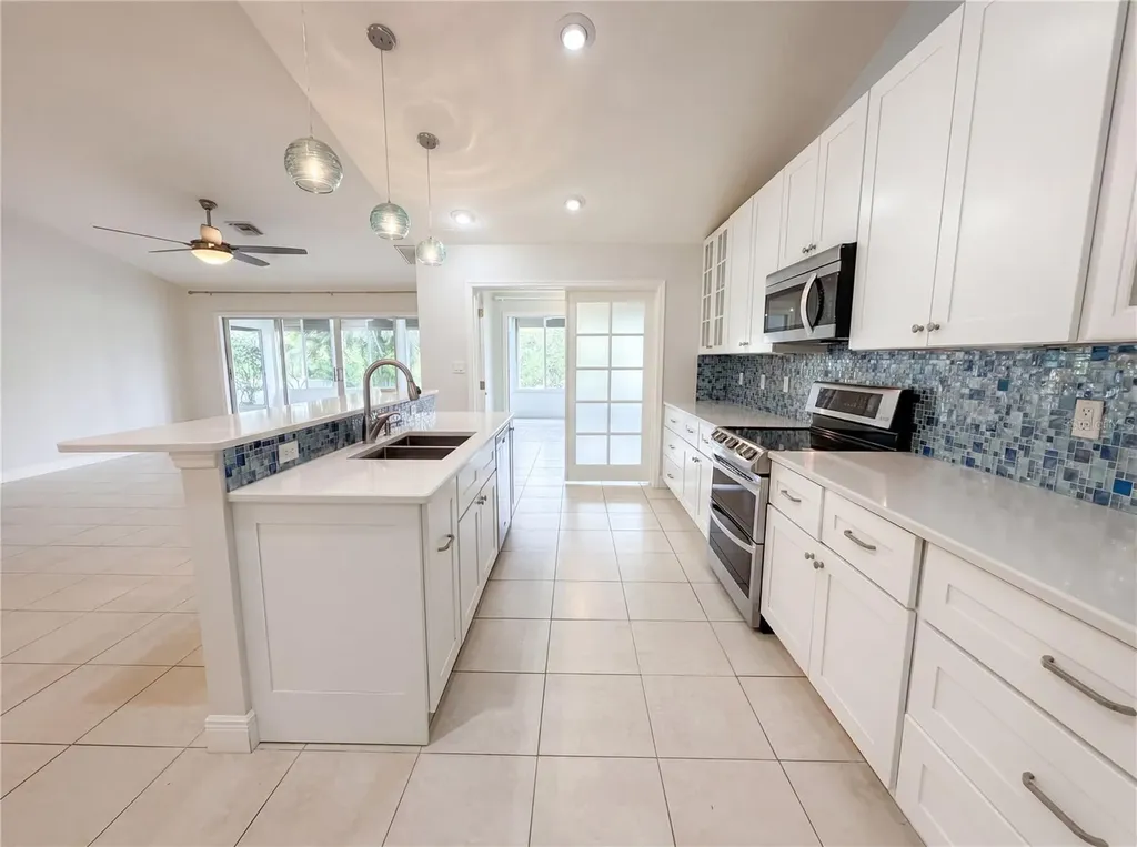 4816 61st Avenue Terrace W Bradenton FL 34210