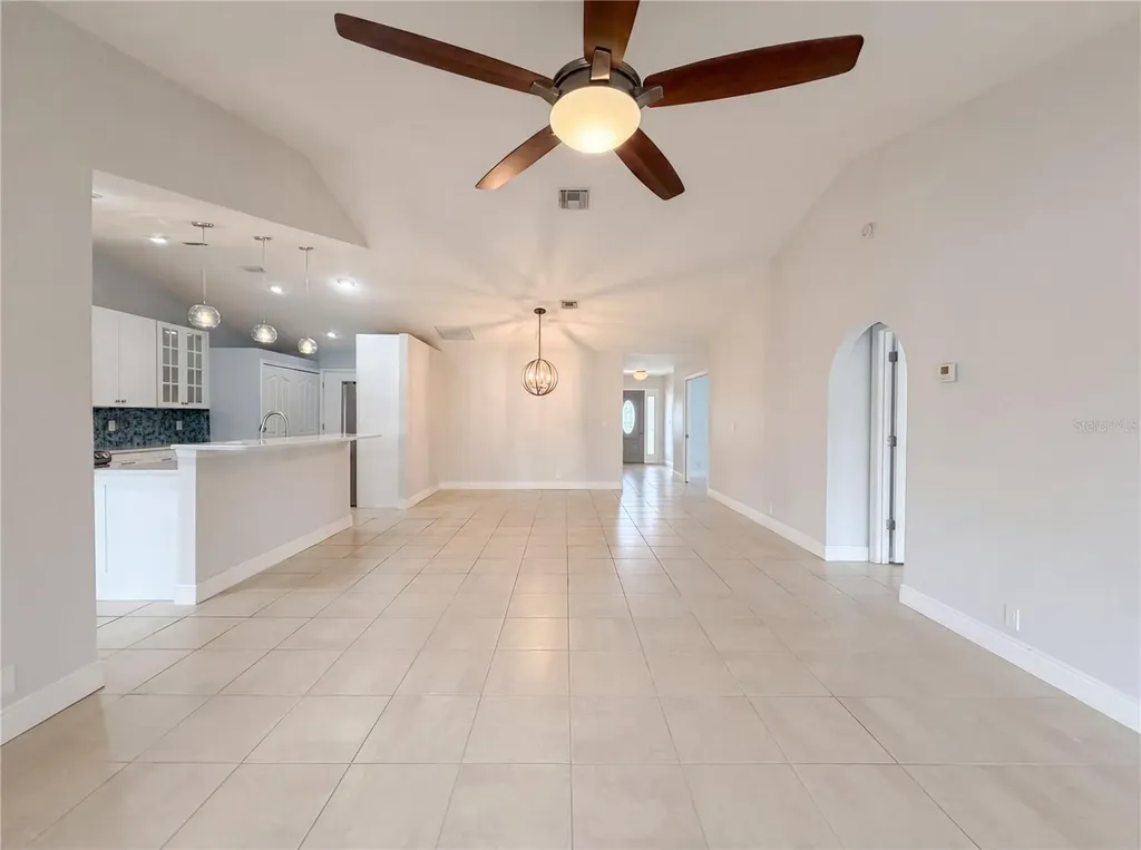 4816 61st Avenue Terrace W Bradenton FL 34210