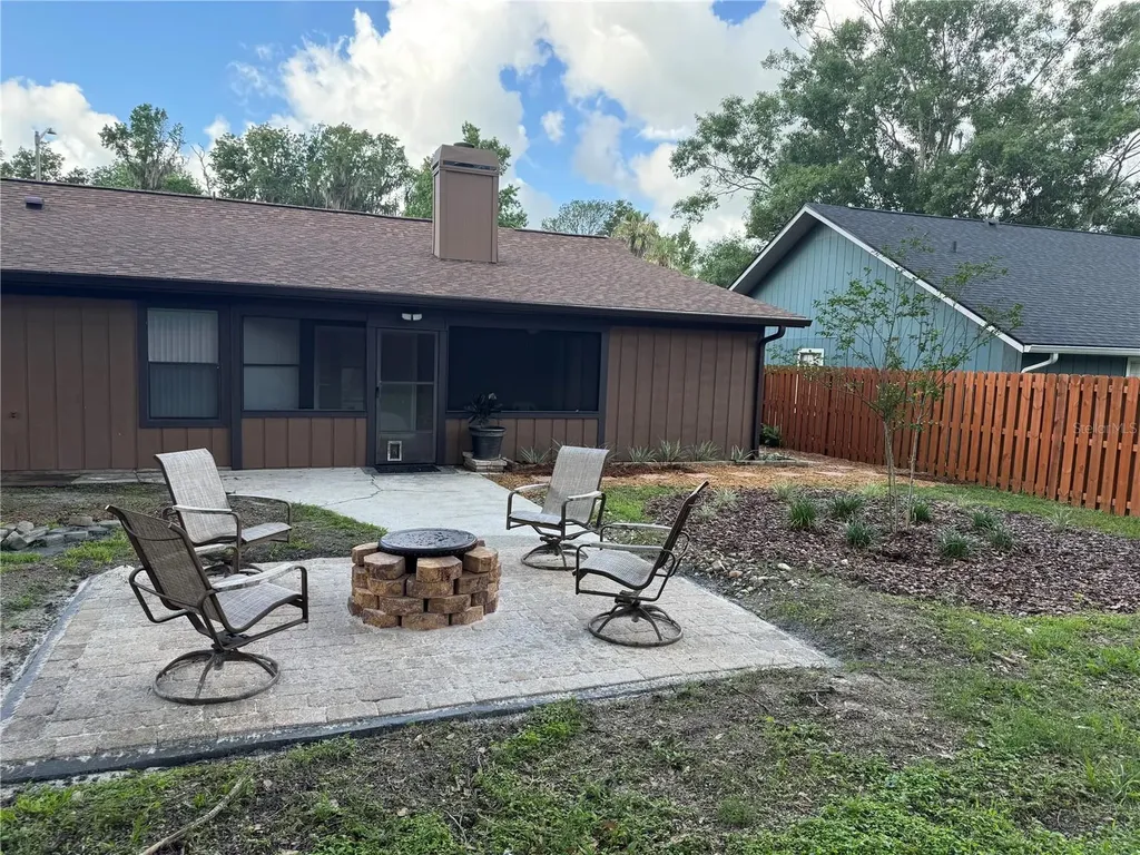 6118 NW 43rd Avenue Gainesville FL 32606