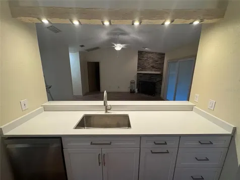 6118 NW 43rd Avenue Gainesville FL 32606