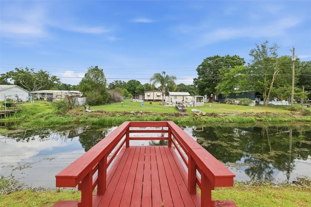 421 Waterview Drive Polk City FL 33868