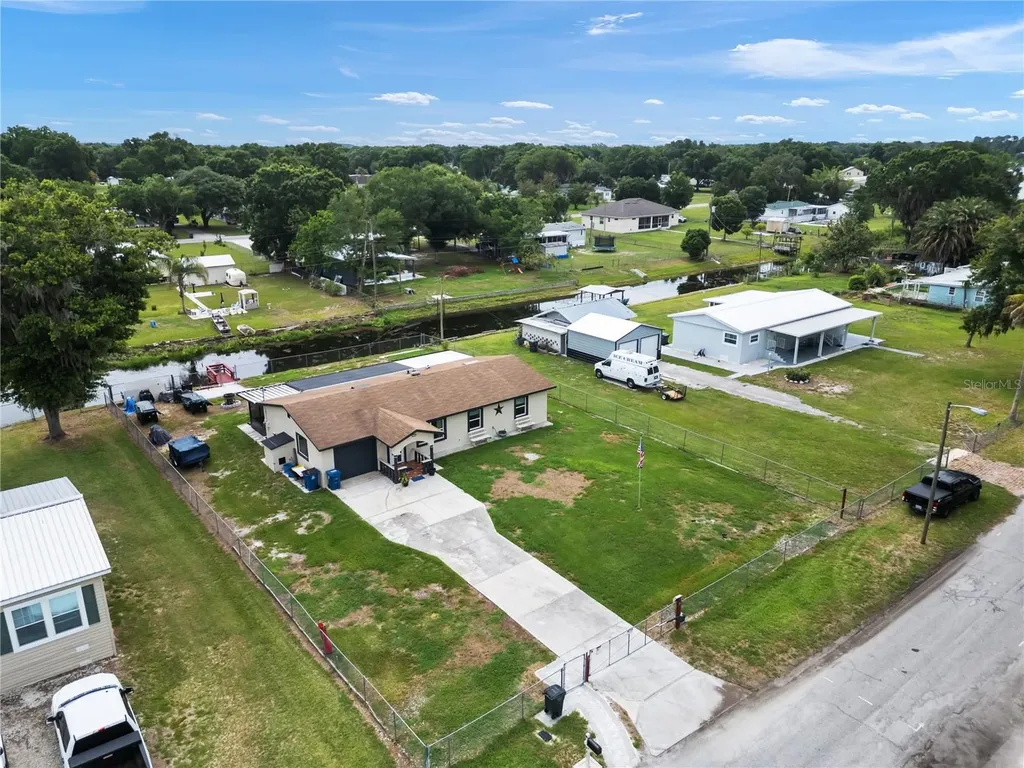 421 Waterview Drive Polk City FL 33868