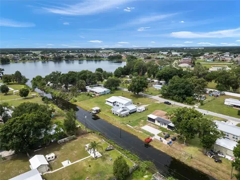 421 Waterview Drive Polk City FL 33868