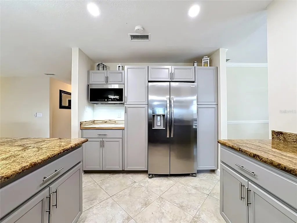 6517 Solitaire Palm Way Apollo Beach FL 33572