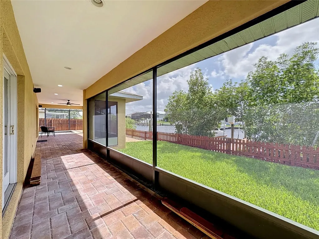 6517 Solitaire Palm Way Apollo Beach FL 33572
