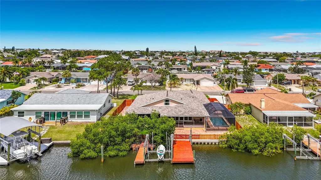6517 Solitaire Palm Way Apollo Beach FL 33572