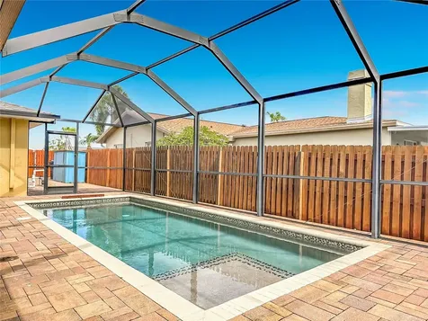 6517 Solitaire Palm Way Apollo Beach FL 33572